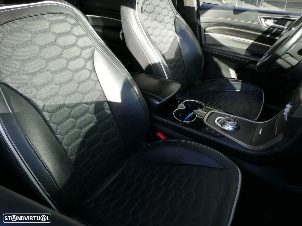Ford S-Max 2.0 TDCi Vignale Powershift - 32