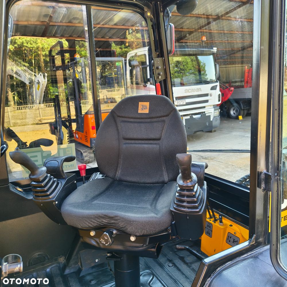 JCB 3CX - SALON PL - 900 mth - 24
