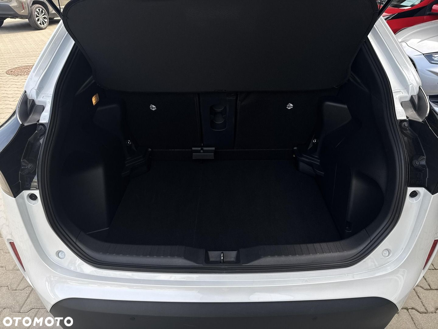 Toyota Yaris Cross Hybrid 1.5 Style AWD - 33