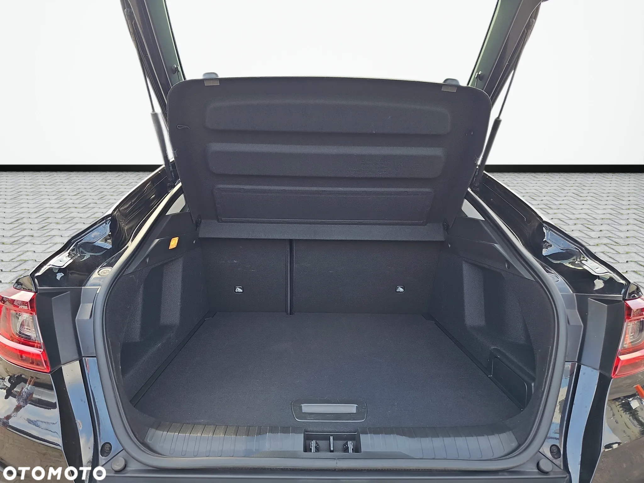 Renault Arkana 1.6 E-TECH Techno MMT - 32