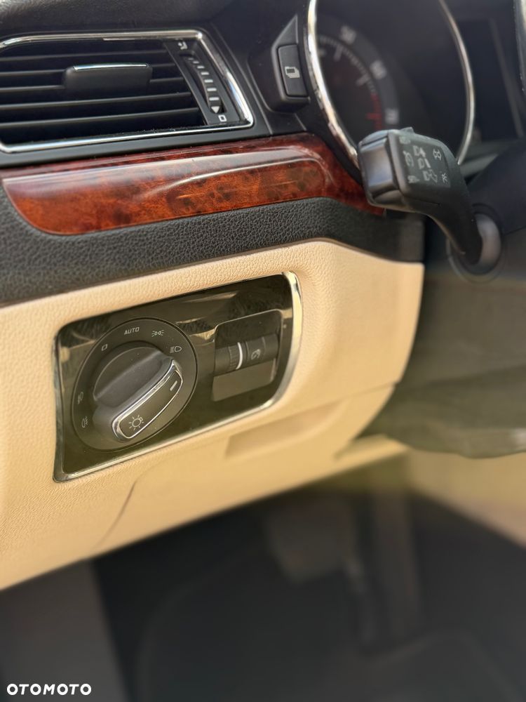 Skoda Superb 1.8 TSI DSG Elegance - 18