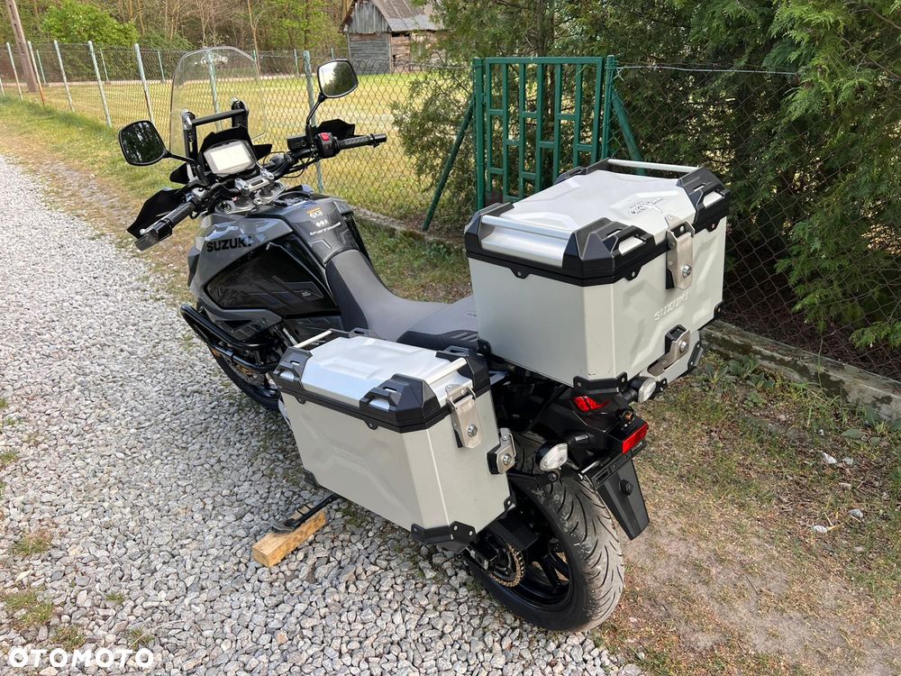 Suzuki V-STROM - 11