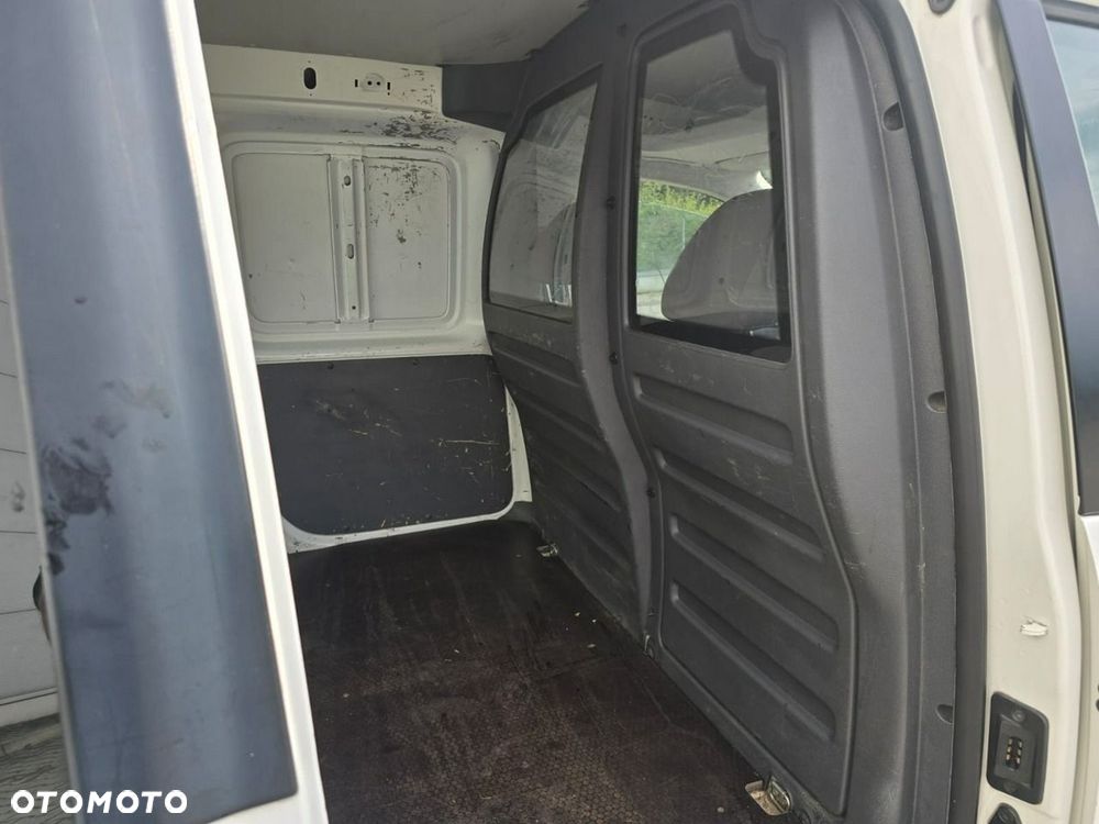 Volkswagen Caddy - 26