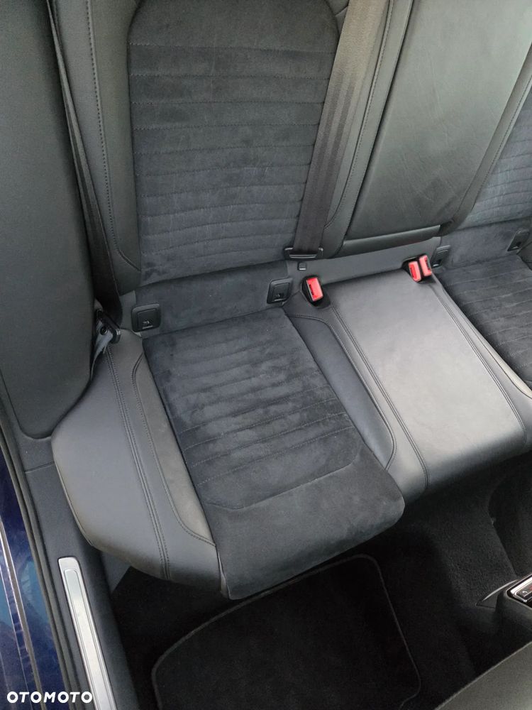 Volkswagen Passat - 17