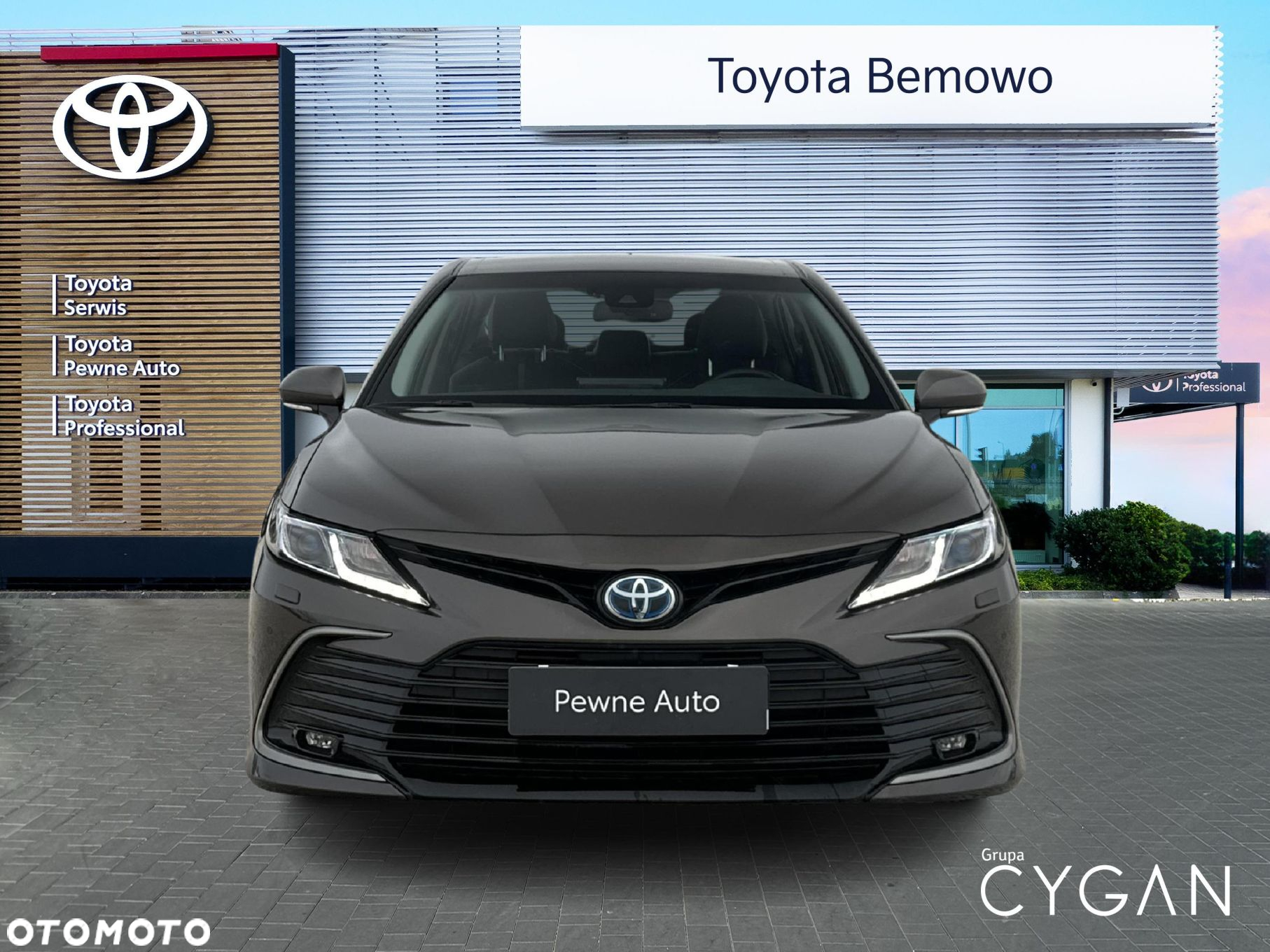 Toyota Camry - 8