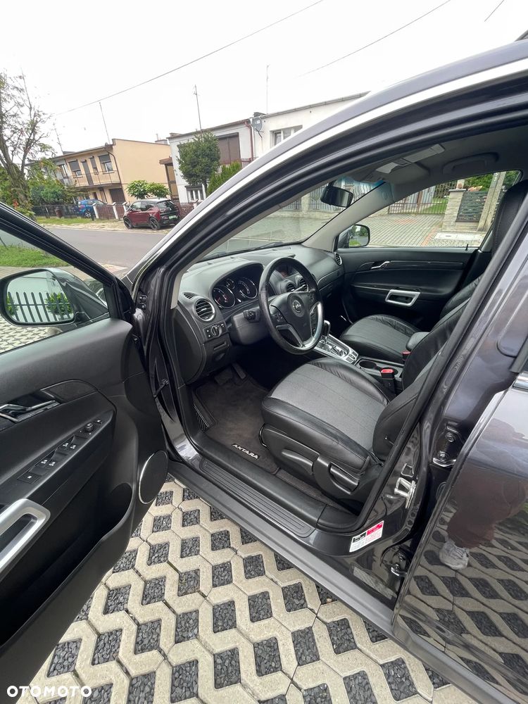 Opel Antara - 16
