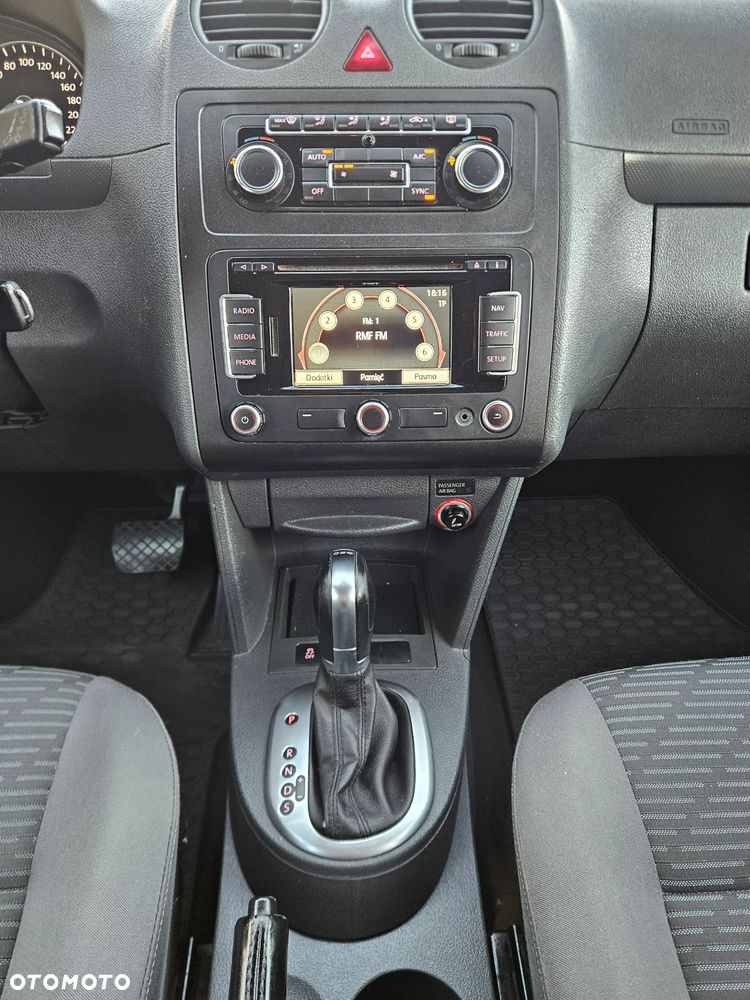 Volkswagen Caddy Maxi Comfortline Mixt DSG - 16