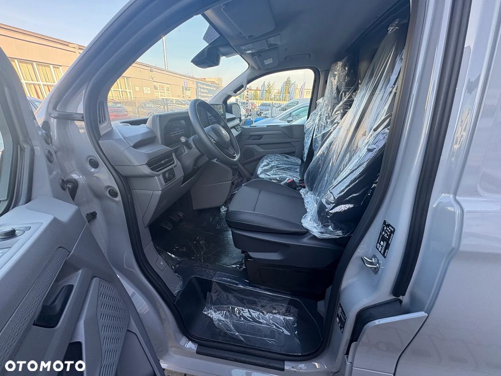 Volkswagen Transporter - 11