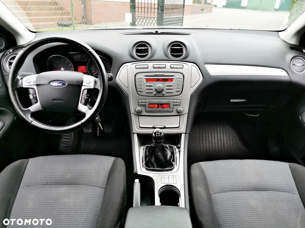 Ford Mondeo 2.0 Titanium - 26