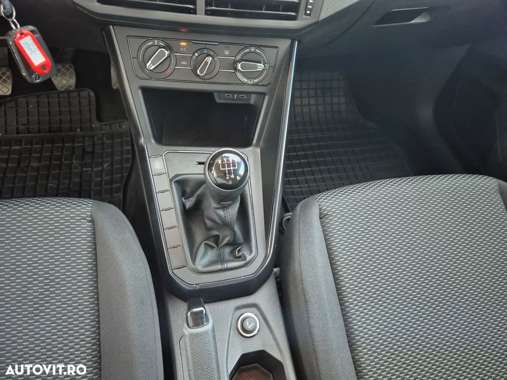 Volkswagen Polo 1.0 MPI Base - 16