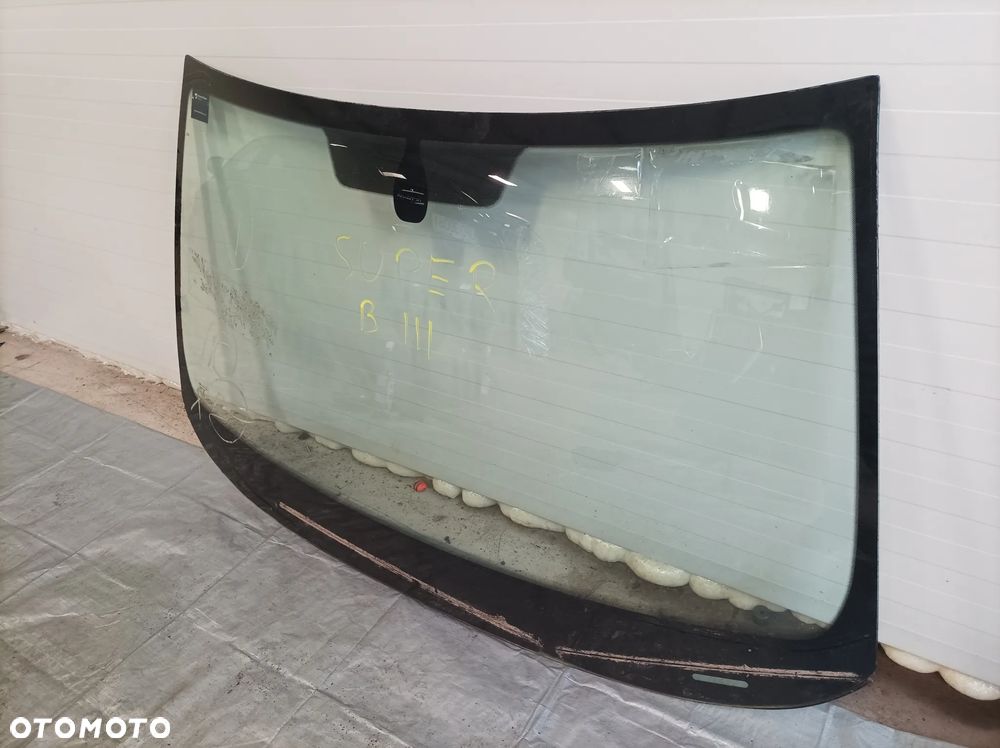 Skoda superb III szyba przód sesnor 2019 - 5