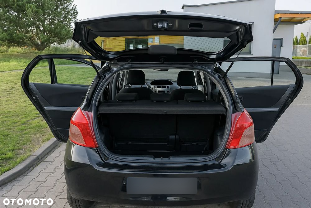 Toyota Yaris 1.0 Luna A/C - 4