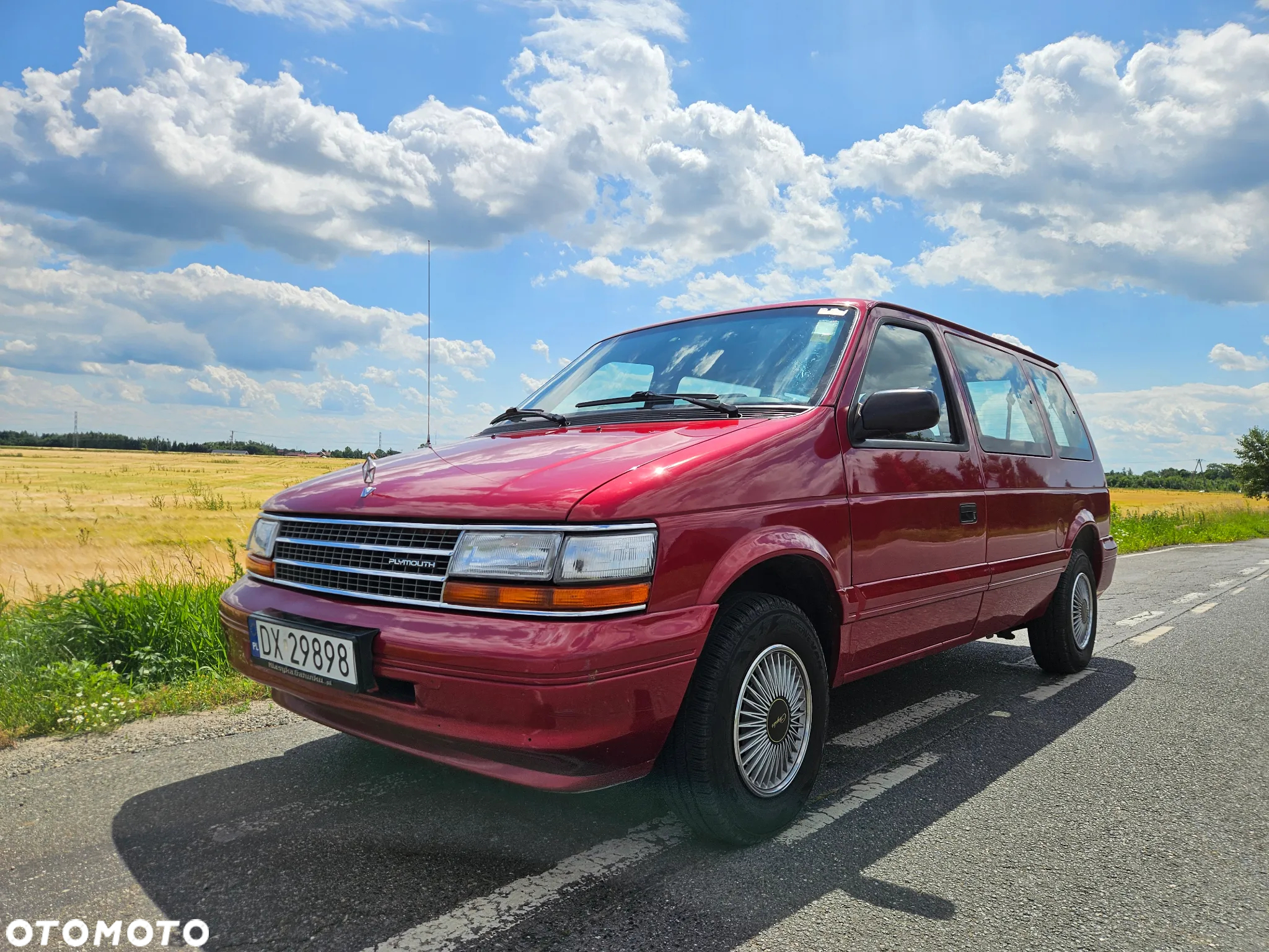 Plymouth Voyager - 5