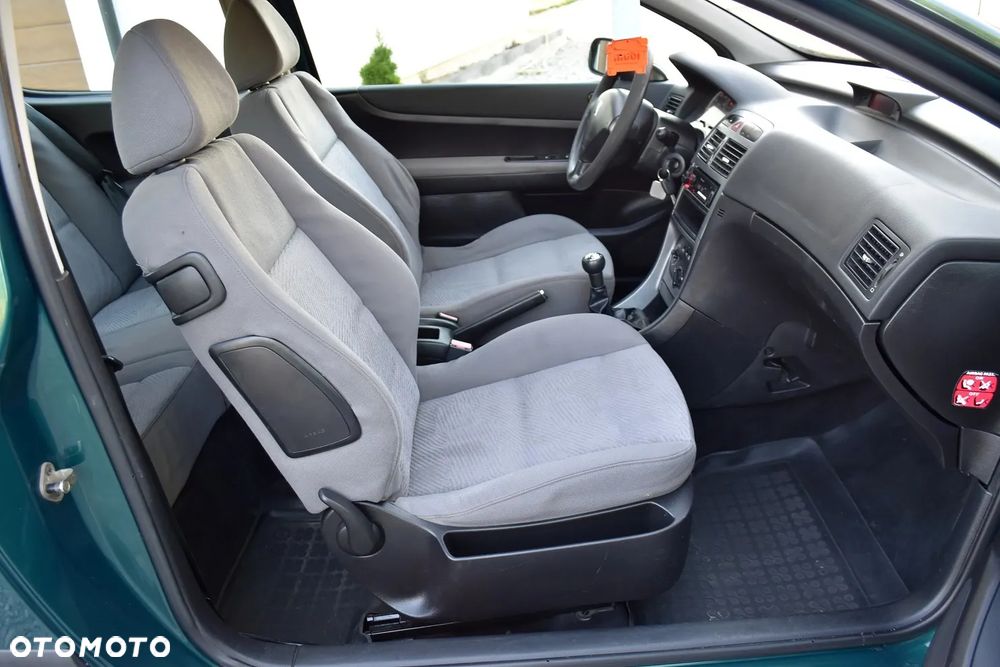 Peugeot 307 1.4 XR - 17