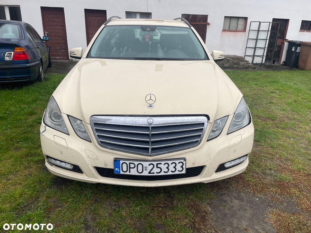 Mercedes-Benz Klasa E 200 T BlueTEC 7G-TRONIC Edition - 12