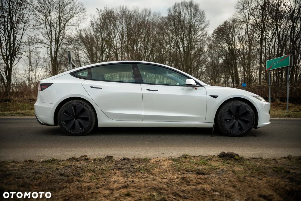 Tesla Model 3 - 13