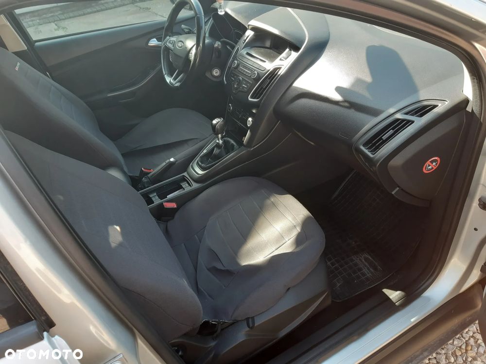 Ford Focus 1.5 TDCi Trend - 11