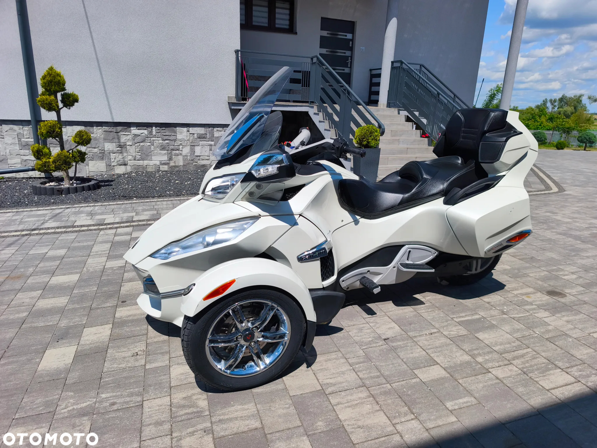 Can-Am Spyder - 6