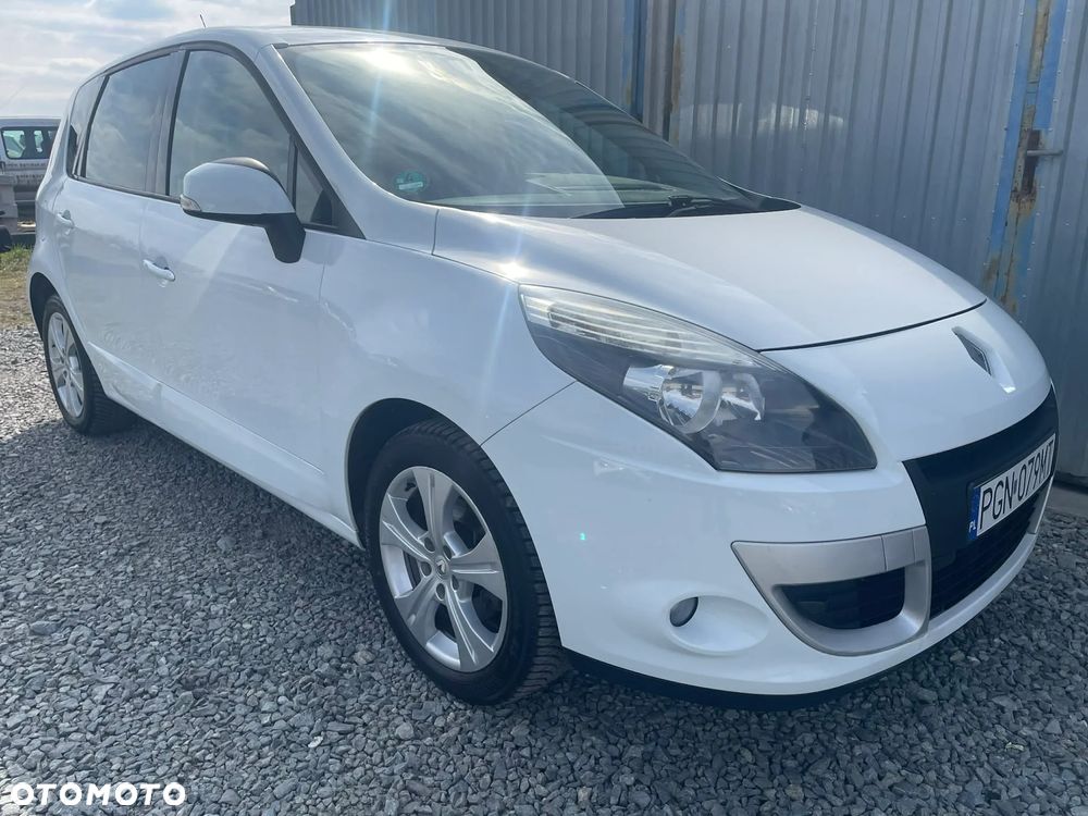 Renault Scenic 1.6 16V Infinity - 1