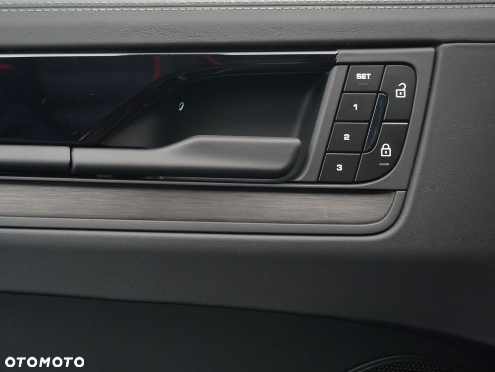 Porsche Cayenne S E-Hybrid PHEV Black Edition - 21