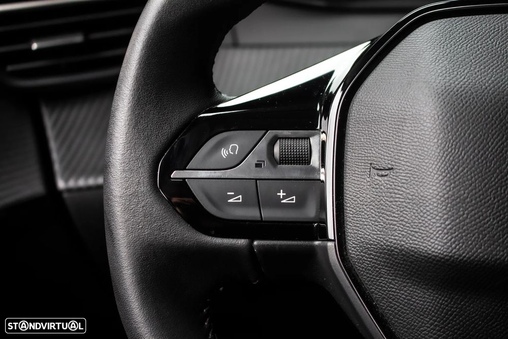 Peugeot e-208 Active Pack - 14