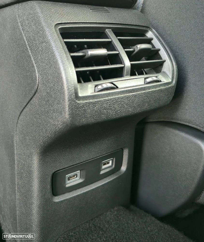 Citroën e-C4 50 kWh Shine - 17