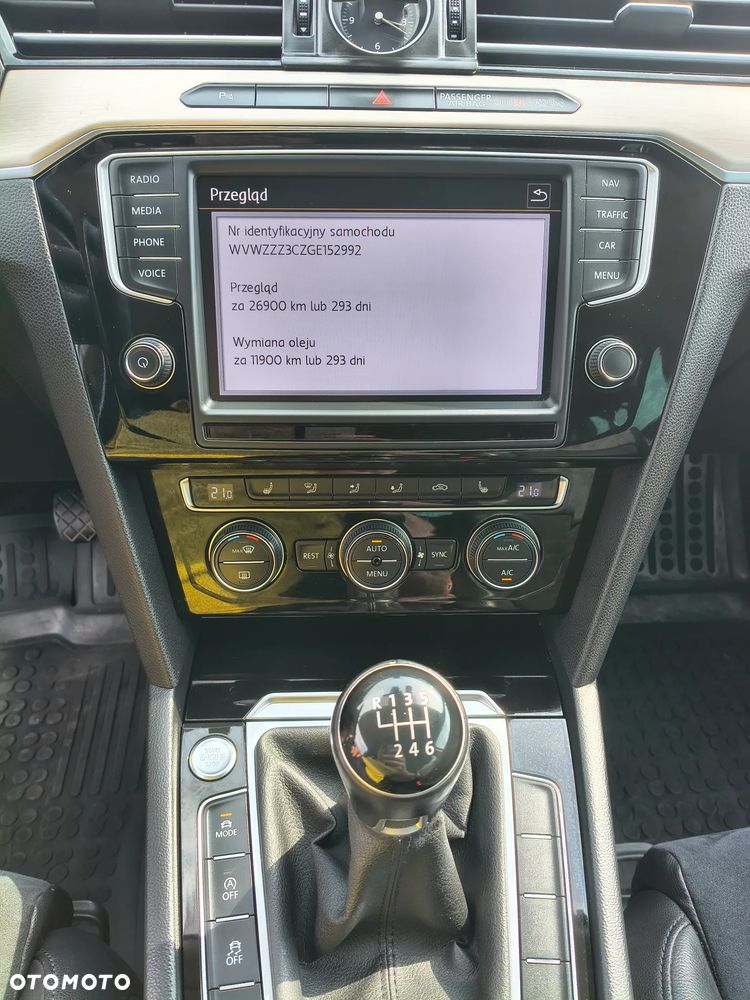 Volkswagen Passat 2.0 TDI BMT Highline - 14