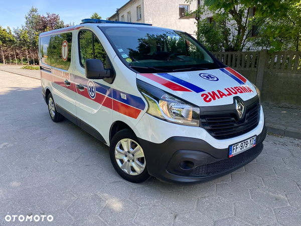 Renault Trafic  karetka ambulans ambulance