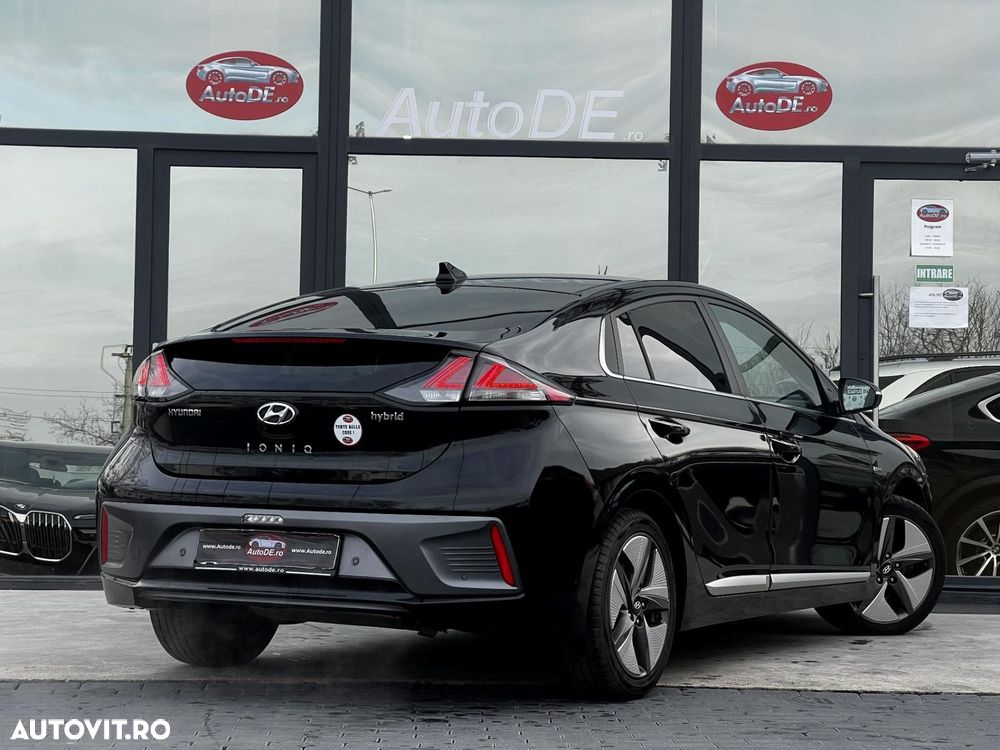 Hyundai IONIQ - 4