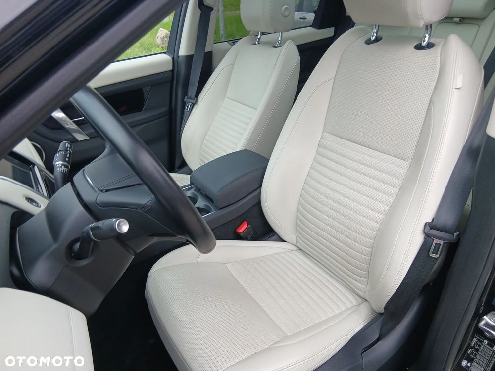 Land Rover Discovery Sport P200 SE - 23