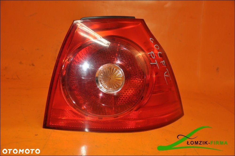 LAMPA PRAWA TYLNA TYŁ VOLKSWAGEN GOLF V 1K6945096E - 1