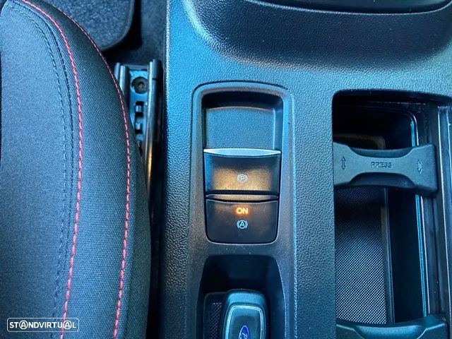 Ford Focus SW 1.0 EcoBoost Hybrid ST-LINE - 32