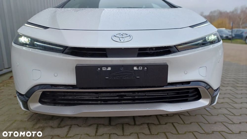 Toyota Prius - 5