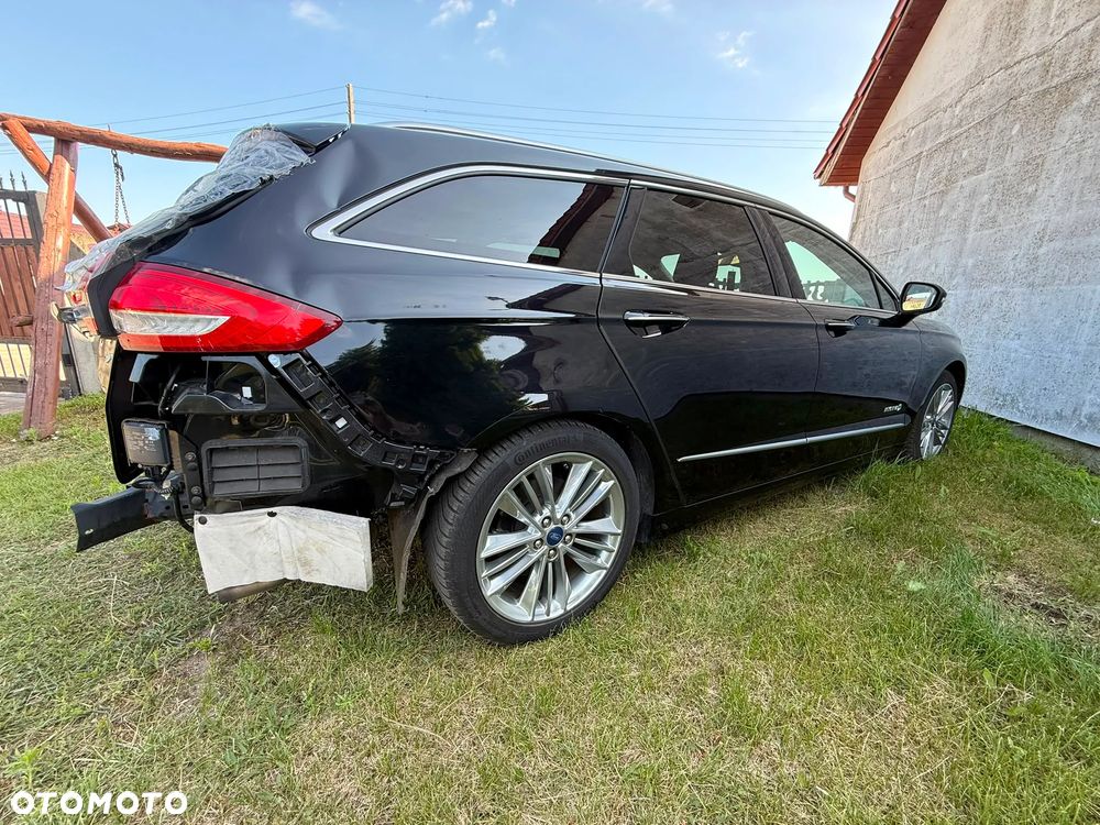 Ford Mondeo Vignale 2.0 Hybrid - 4