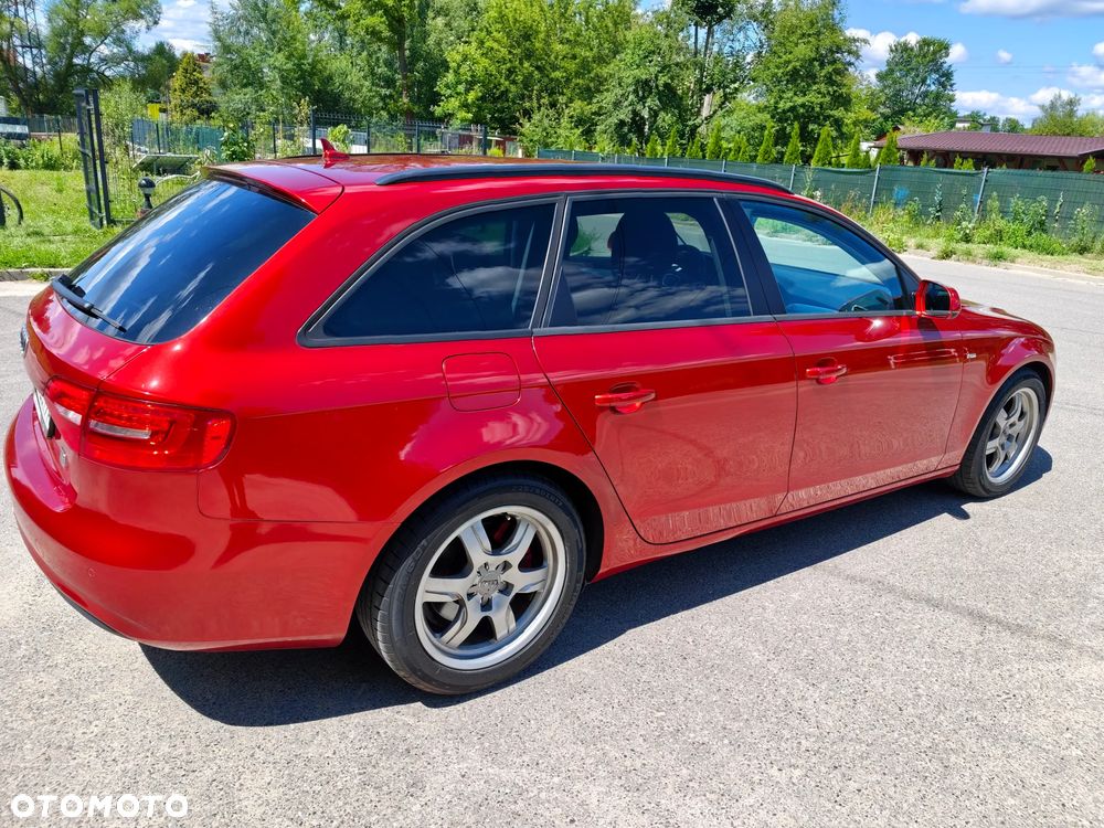Audi A4 Avant 2.0 TDI ultra DPF Attraction - 5