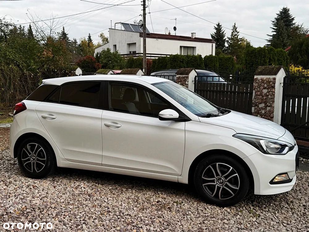 Hyundai i20 1.25 Classic + - 10