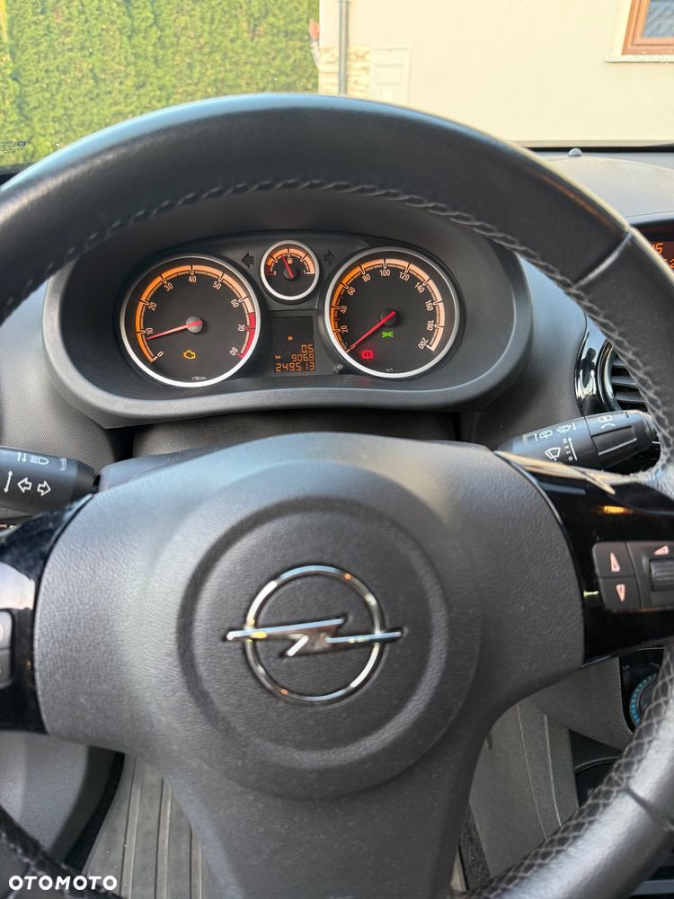Opel Corsa 1.2 16V 111 - 12