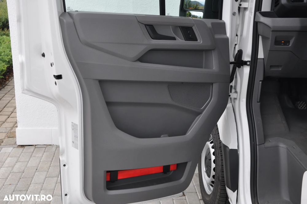 Volkswagen CRAFTER 3.5 L3H3 - 9