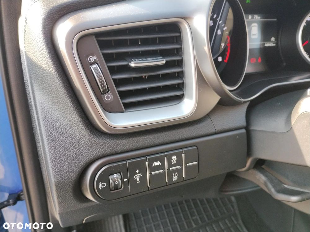 Kia Ceed 1.5 T-GDI M - 23