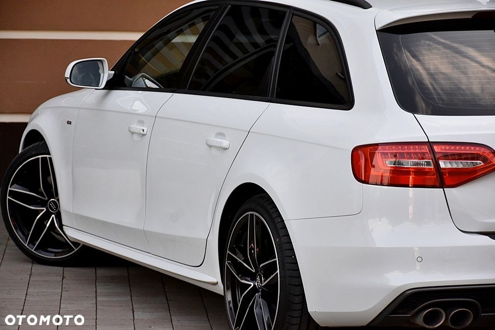 Audi A4 Avant 2.0 TDI DPF clean diesel multitronic S line Sportpaket - 13