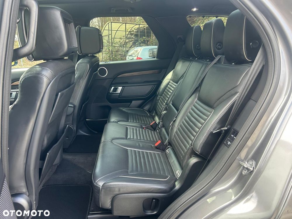 Land Rover Discovery 3.0 TD6 HSE Luxury - 17