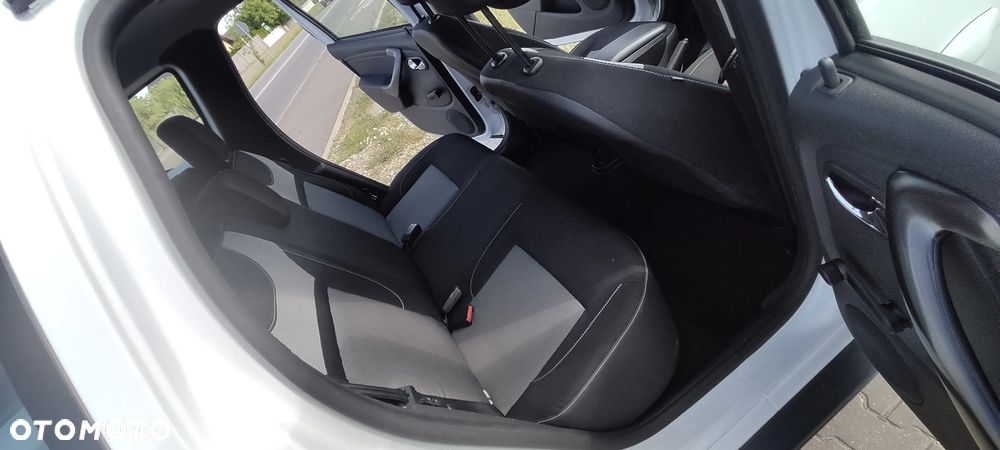 Dacia Duster SCe 115 4x2 Essentiel - 26