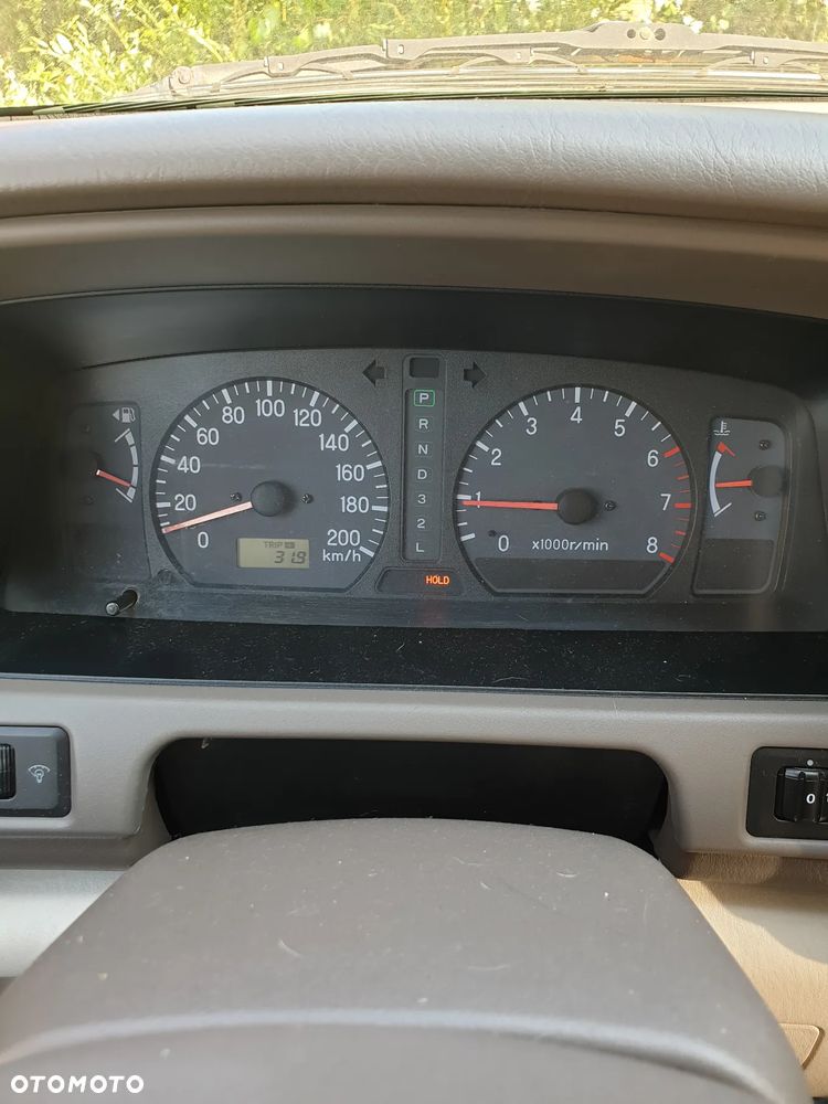 Mitsubishi Pajero - 4