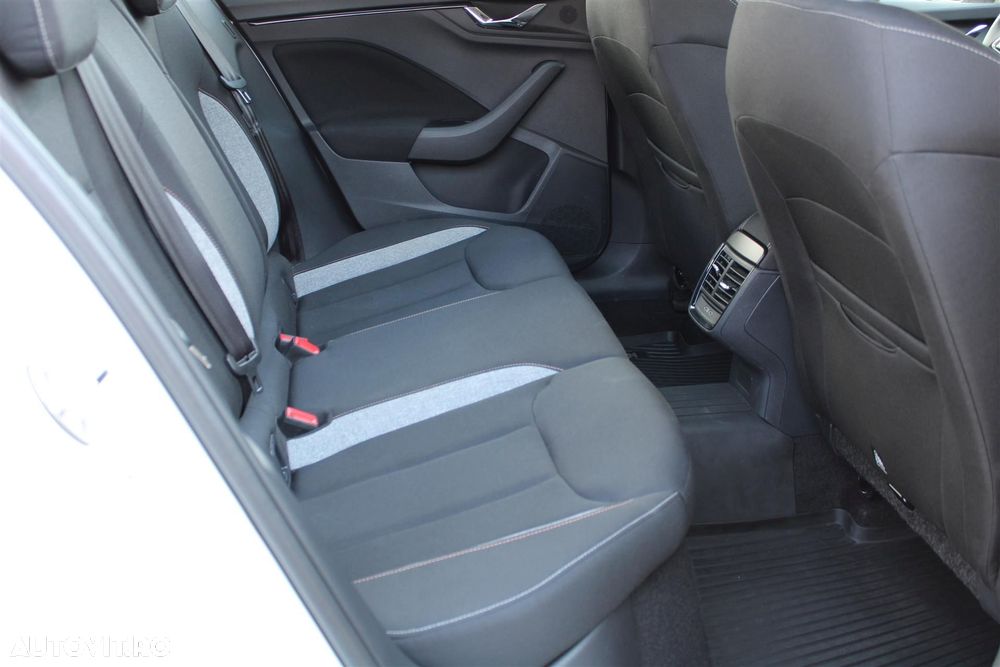 Skoda Kamiq 1.0 TSI Selection - 12