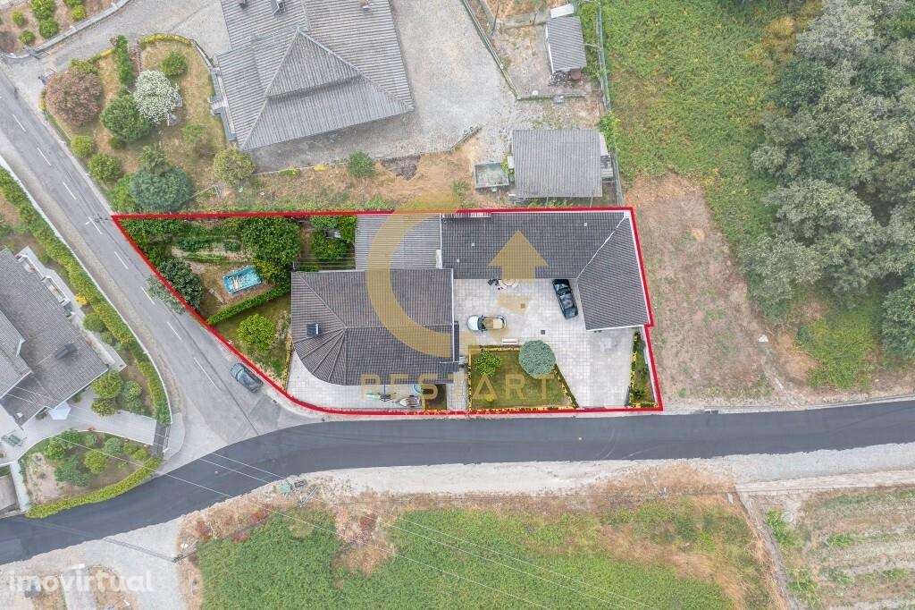 Moradia T3 com Anexo e Jardim - Sobretâmega, Marco de Canaveses - Grande imagem: 2/60