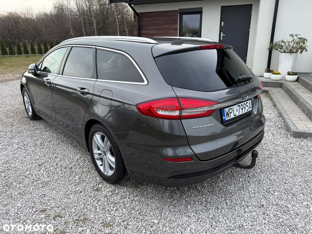 Ford Mondeo 2.0 TDCi Titanium PowerShift - 9