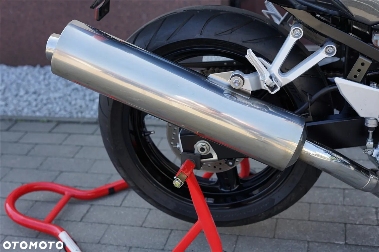 Suzuki SV - 8