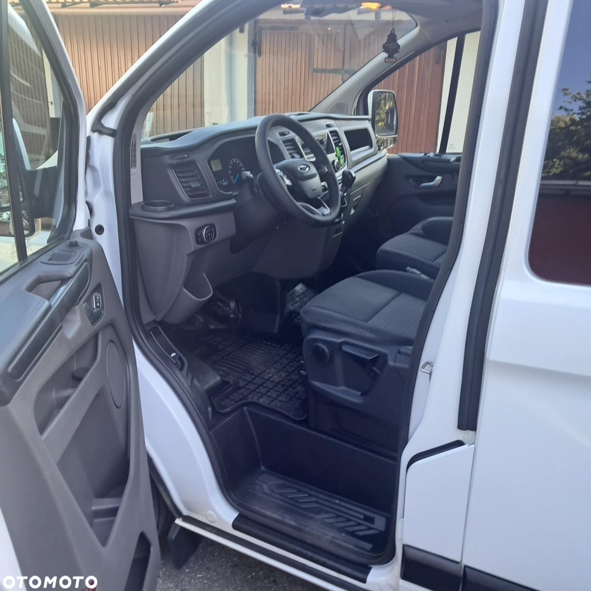 Ford Transit custom - 13