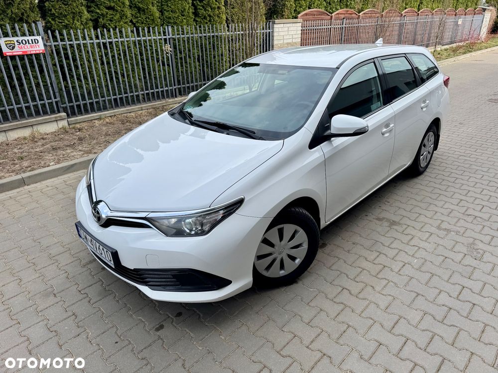 Toyota Auris 1.6 Active - 10
