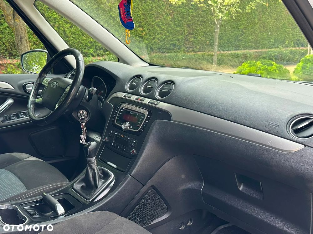 Ford Galaxy 2.0 Ambiente - 10